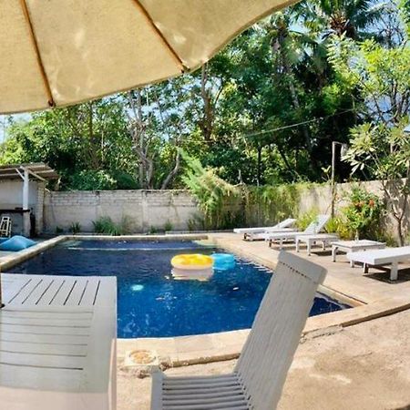 Santai Bungalow غيلي تراوانغان المظهر الخارجي الصورة